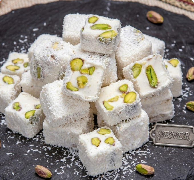 Antep Fıstıklı Çifte Kavrulmuş Şehzade Hindistan Cevizli Lokum | Bol Fıstıklı Premium Lokum- Hindistan Cevizli 500 gr