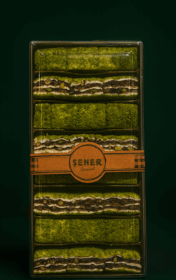 Antep fıstıklı pralinli baklava dilim 450 gr dik kutu